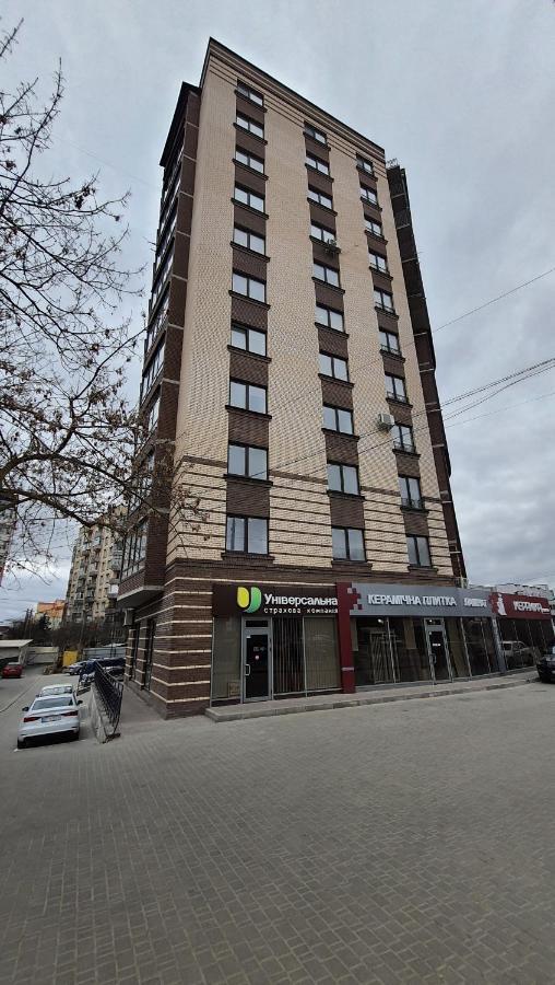 в центрі Apartment *